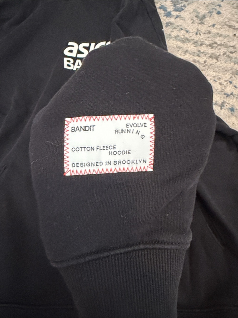 Bandit x Asics NYC Marathon 2024 Hoodie - Picture 5 of 9